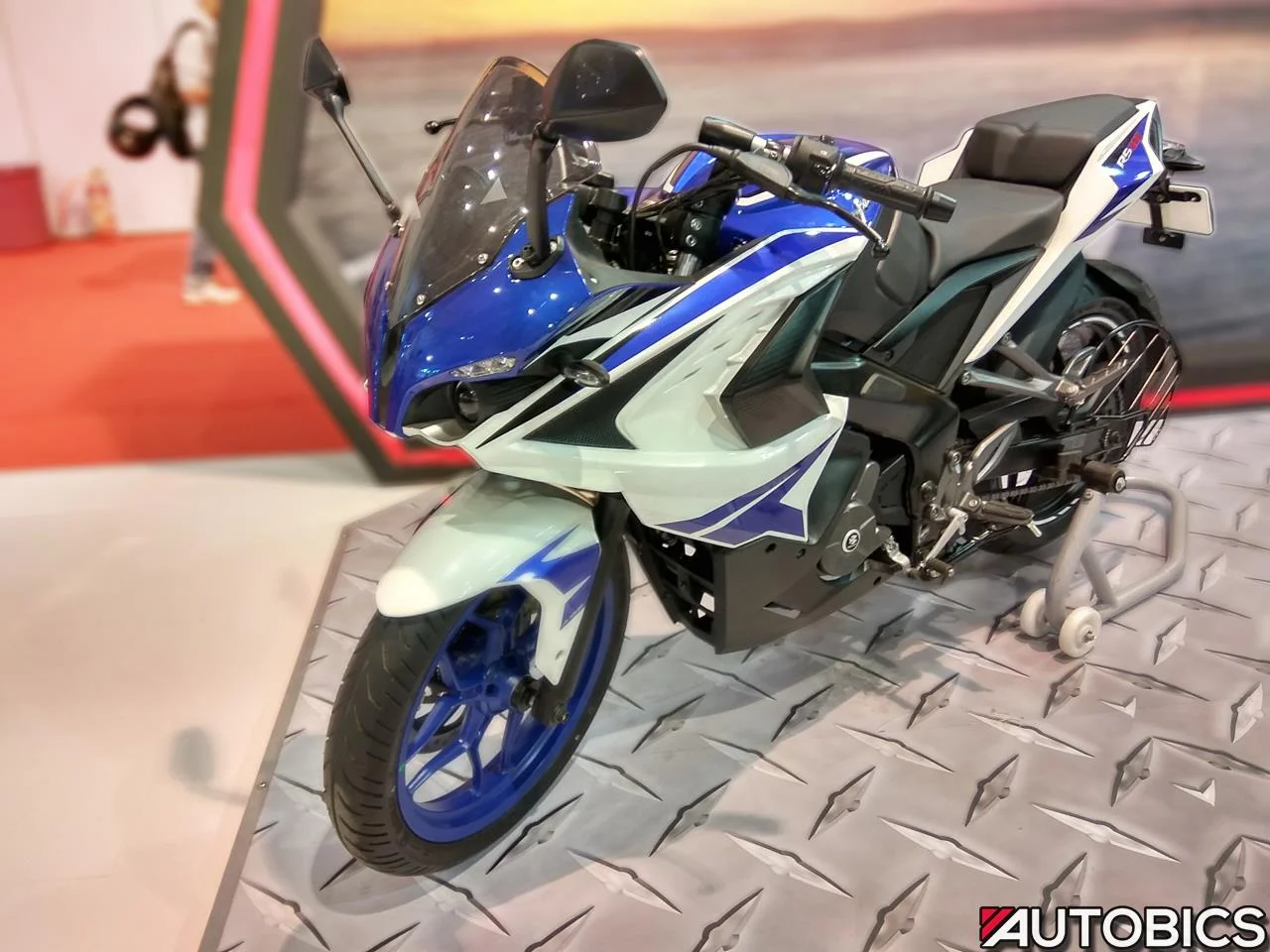 Pulsar store rs200 2017