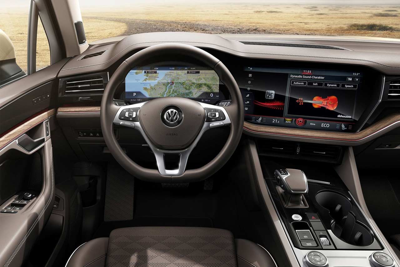 VW Touareg Interior 2019 (2) - AUTOBICS