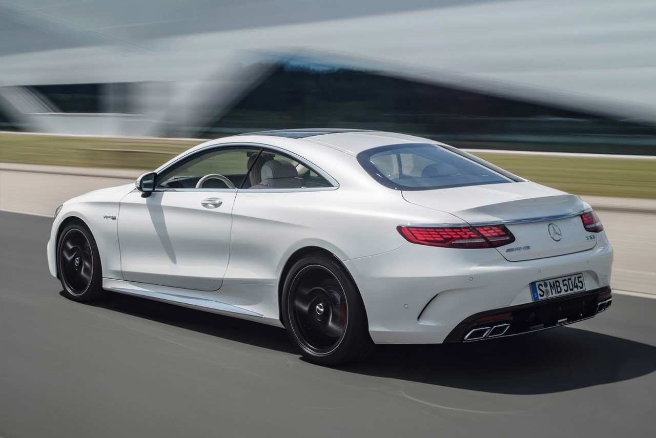 2018 Mercedes-AMG S 63 Coupe Rear Motion