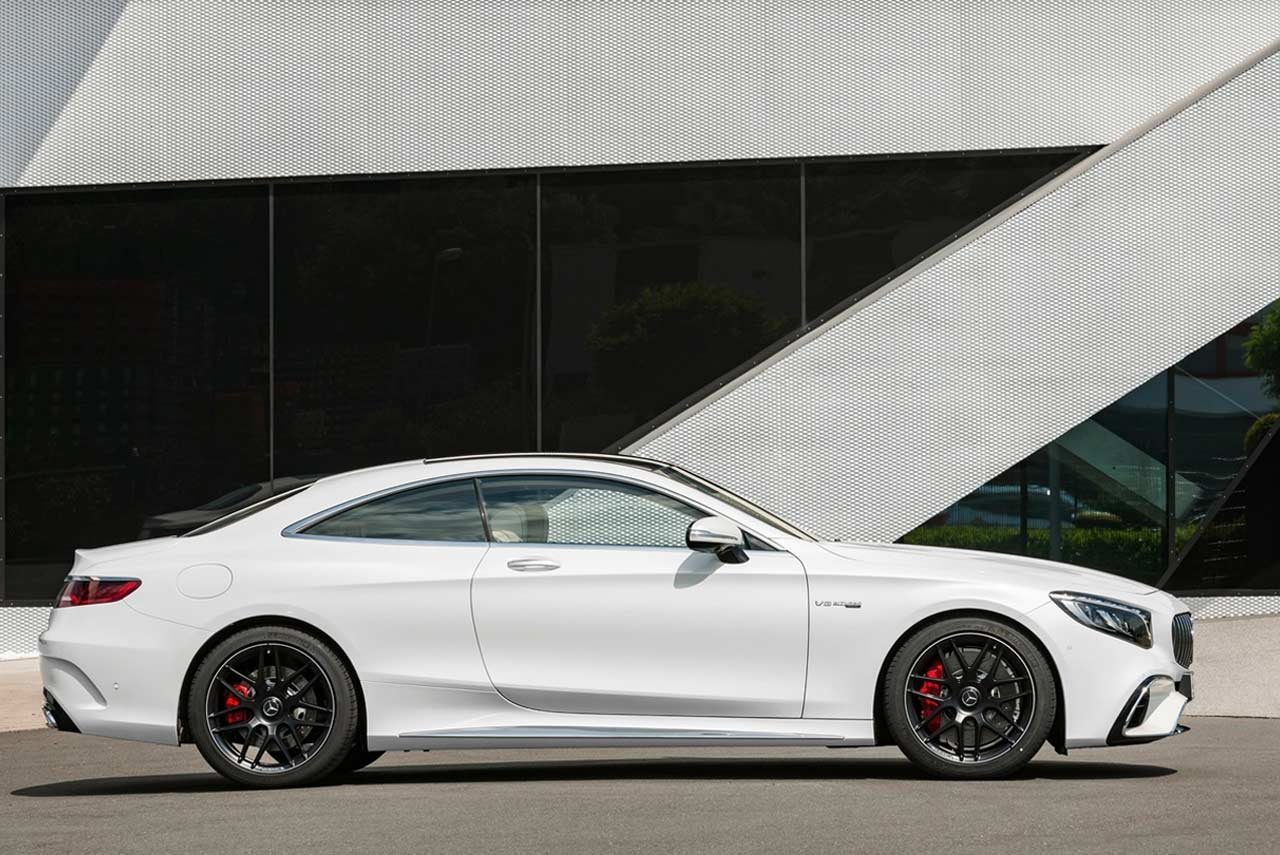 Mercedes-AMG S 63 Coupe Side