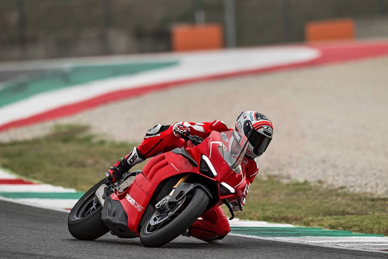 2019 Ducati Panigale V4 R Cornering