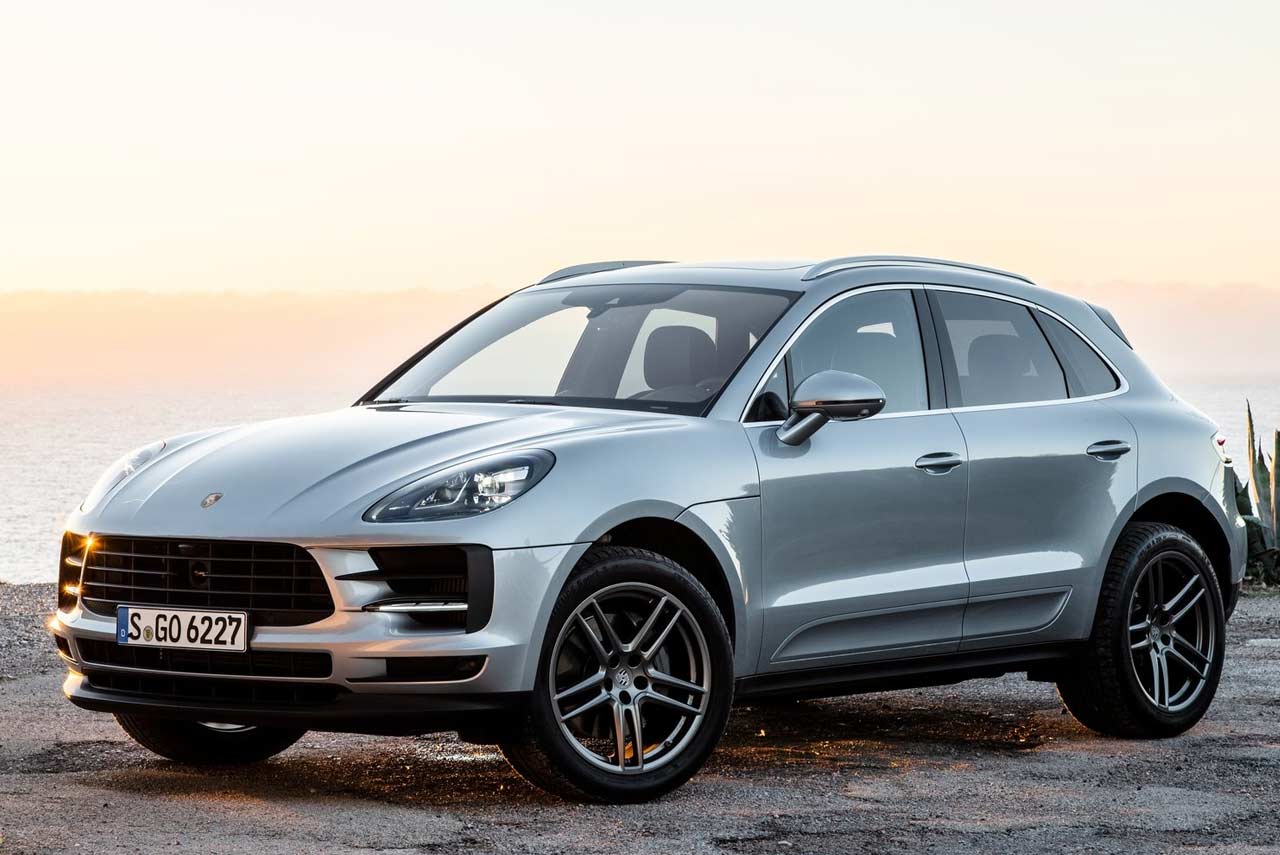 2019 Porsche Macan S Front Quarter | AUTOBICS