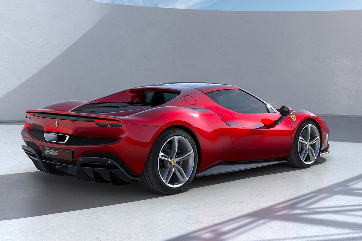 ferrari suv 2021