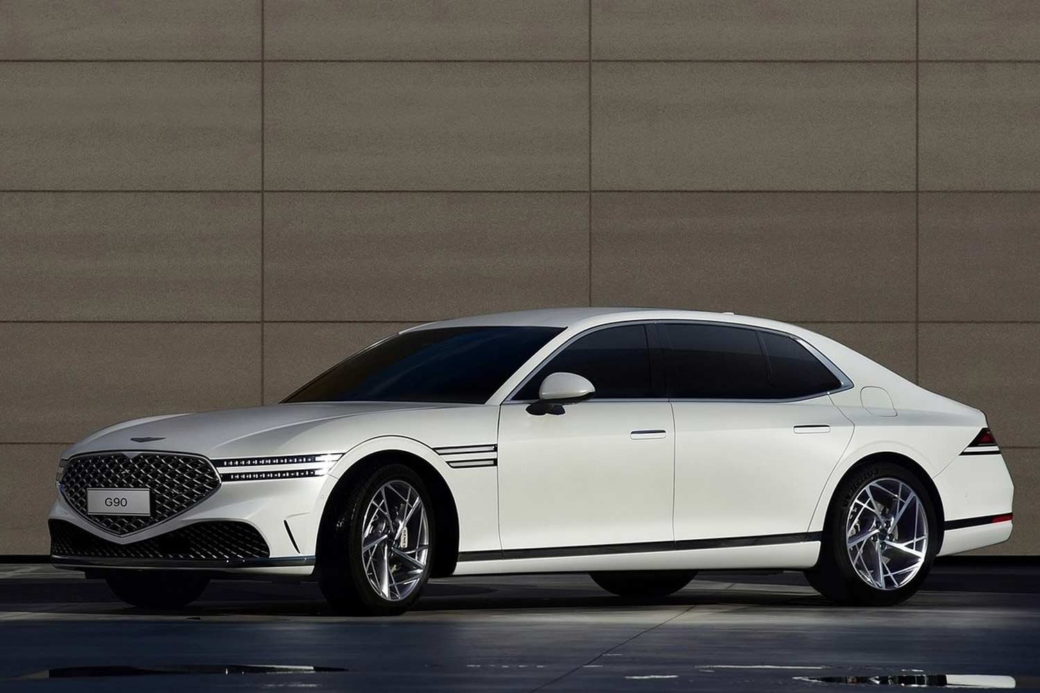 The 2023 Genesis G90 luxury sedan has been unveiled AUTOBICS