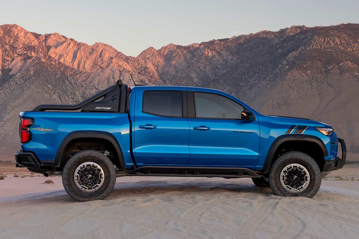 2023 Chevy Colorado Zr2 Specs 2023 Chevrolet Colorado Zr2 Desert Boss Side Autobics