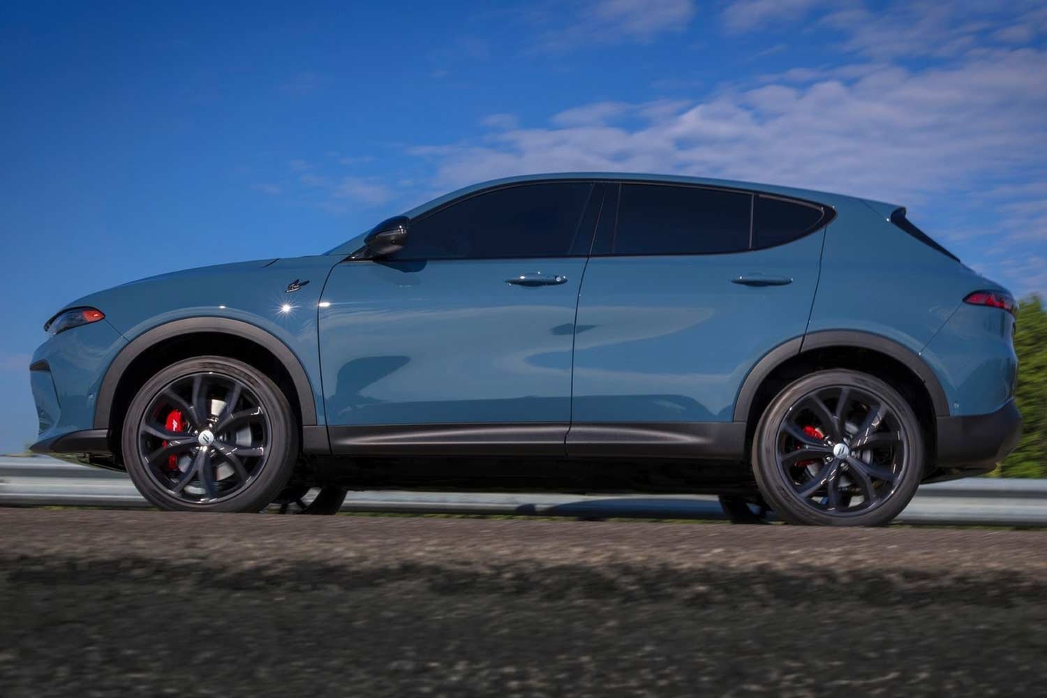 All-new 2023 Dodge Hornet CUV arrives | AUTOBICS