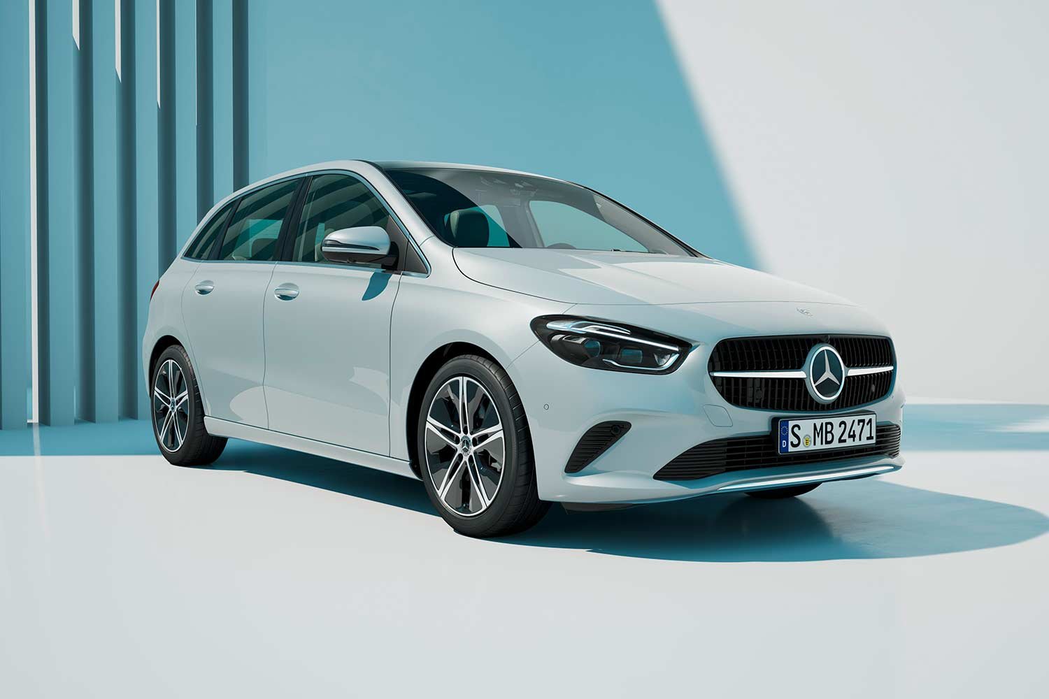 2023 Mercedes-Benz B-Class Makes Debut | AUTOBICS