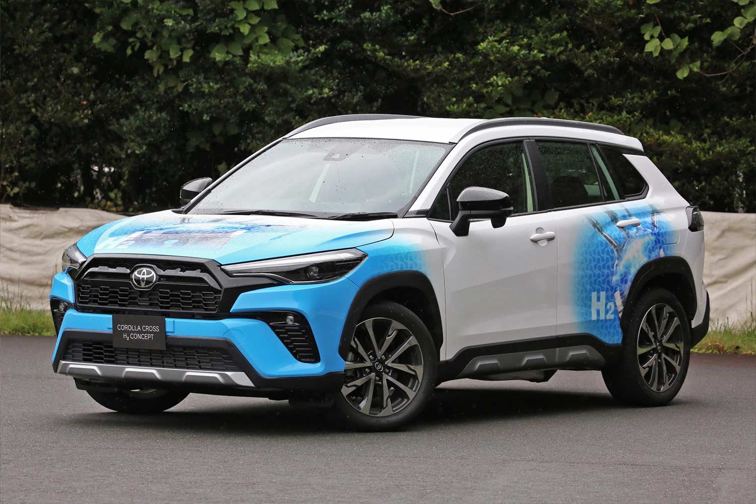 2022 Toyota Corolla Cross Hydrogen Concept Front Quarter