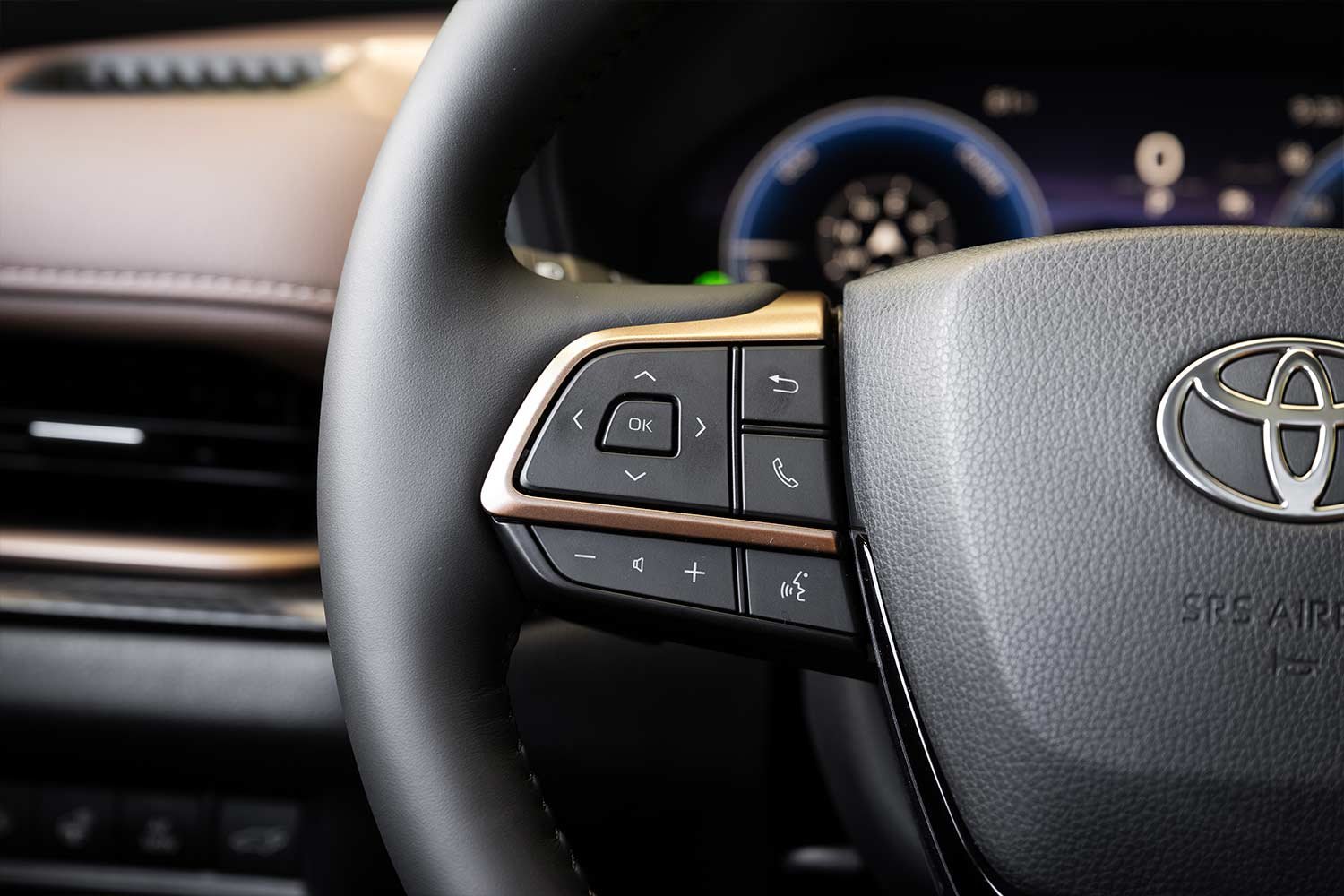 2024 Toyota Grand Highlander Platinum Steering Wheel Controls AUTOBICS