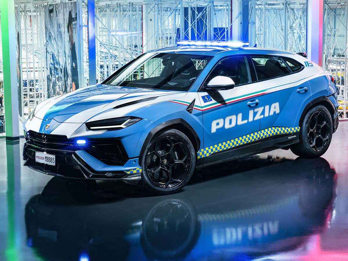 Lamborghini Urus Performante Police Car Unveiled in Italy | AUTOBICS