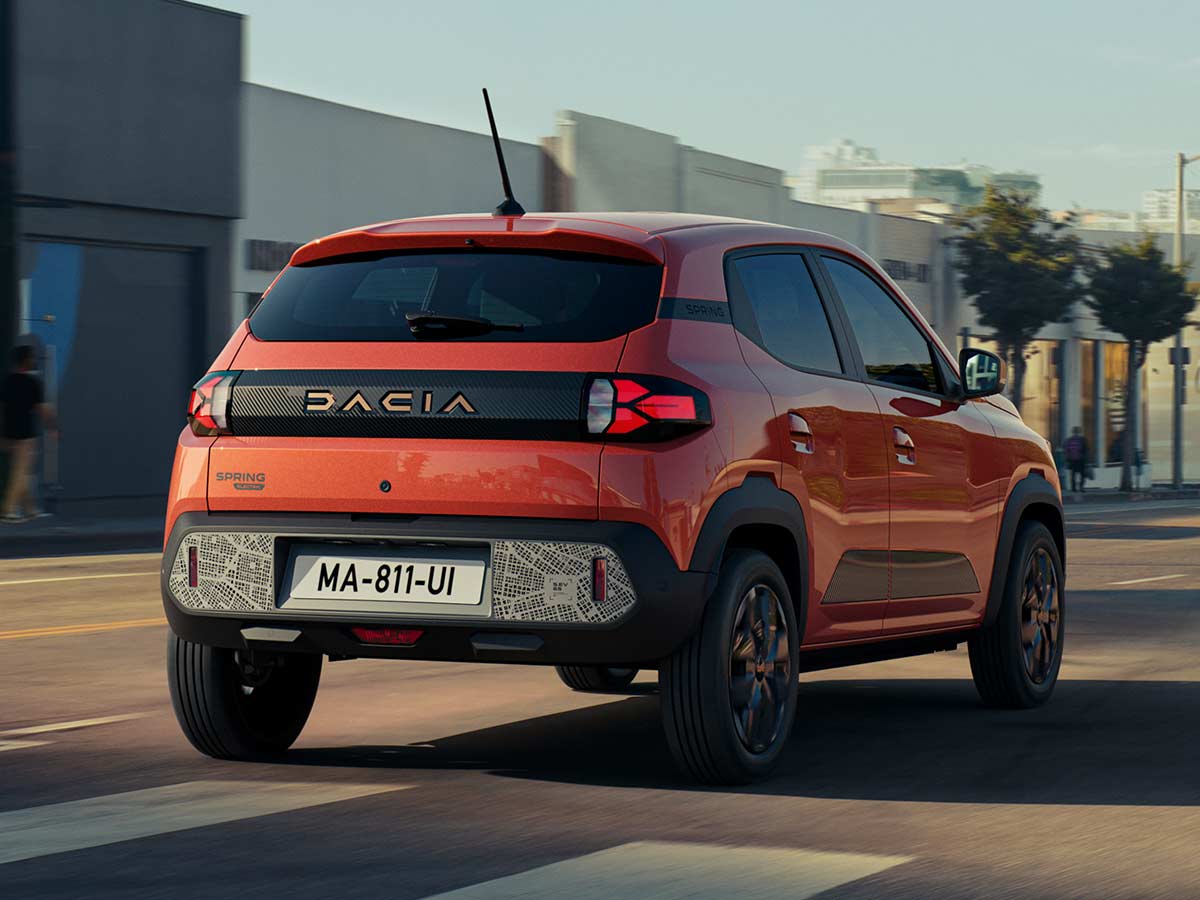 2024 Dacia Spring Electric Rear Quarter AUTOBICS