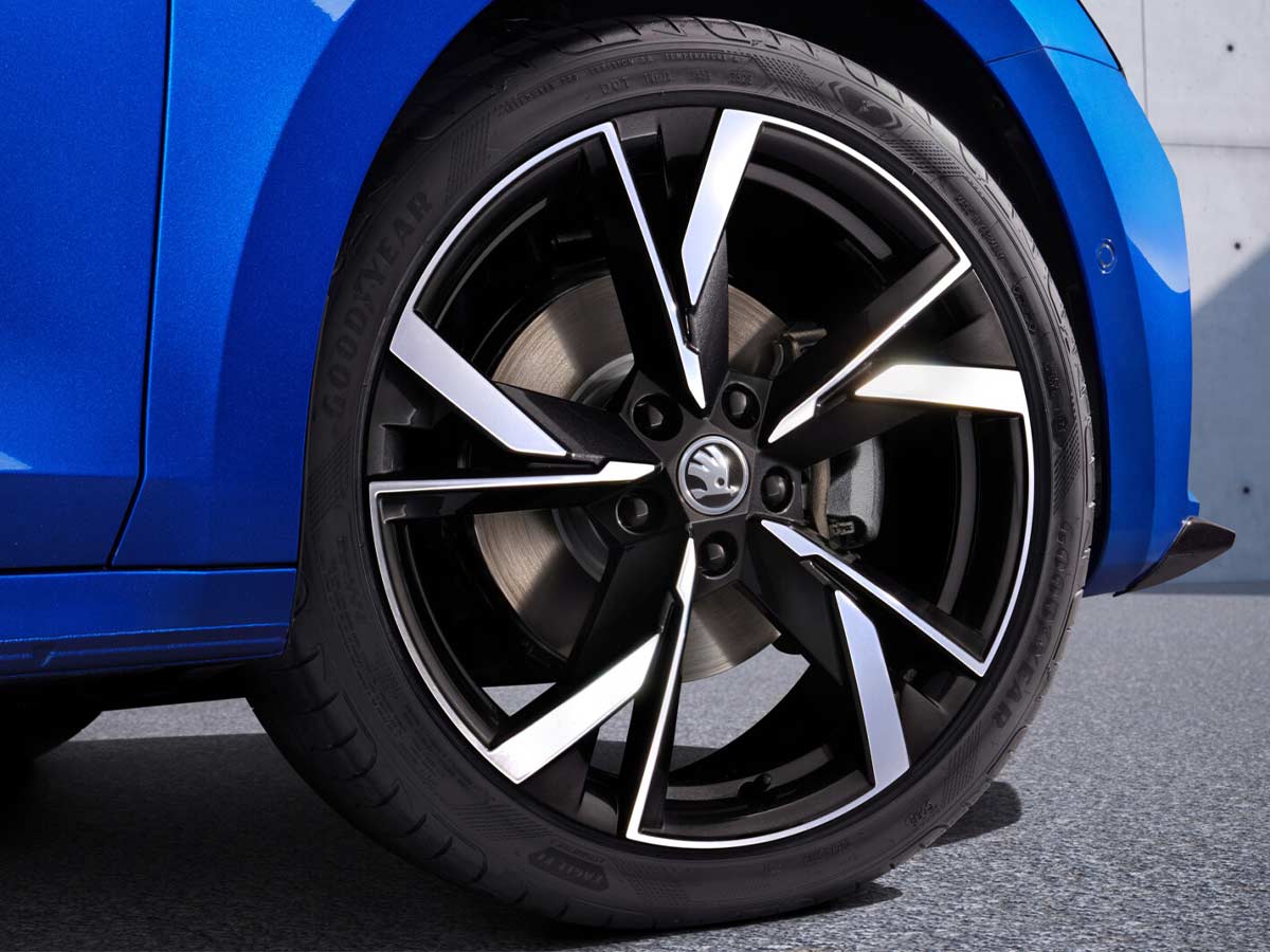 2024 Skoda Octavia Sportline Alloy Wheels | AUTOBICS