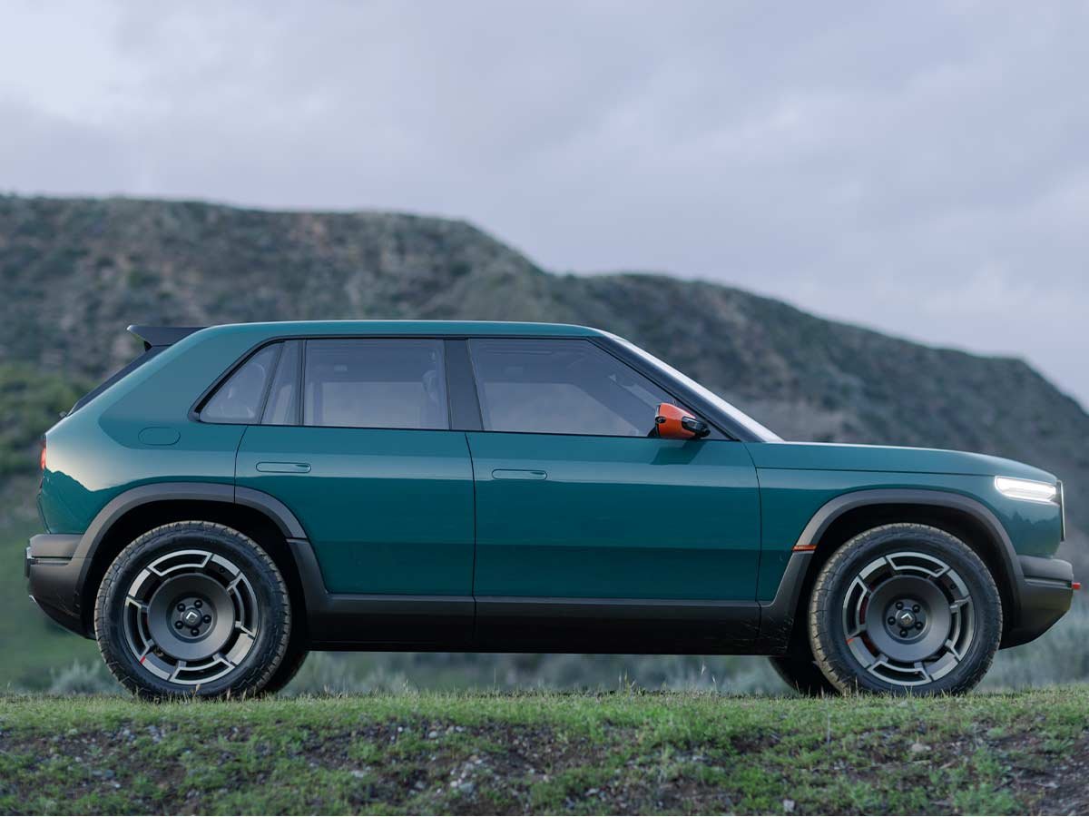 2024 Rivian R3X Side AUTOBICS