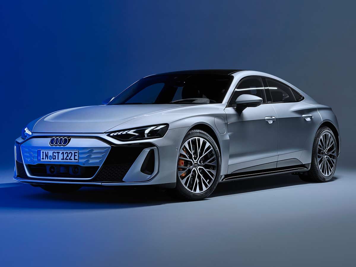 2024 Audi S e tron GT Front Quarter AUTOBICS