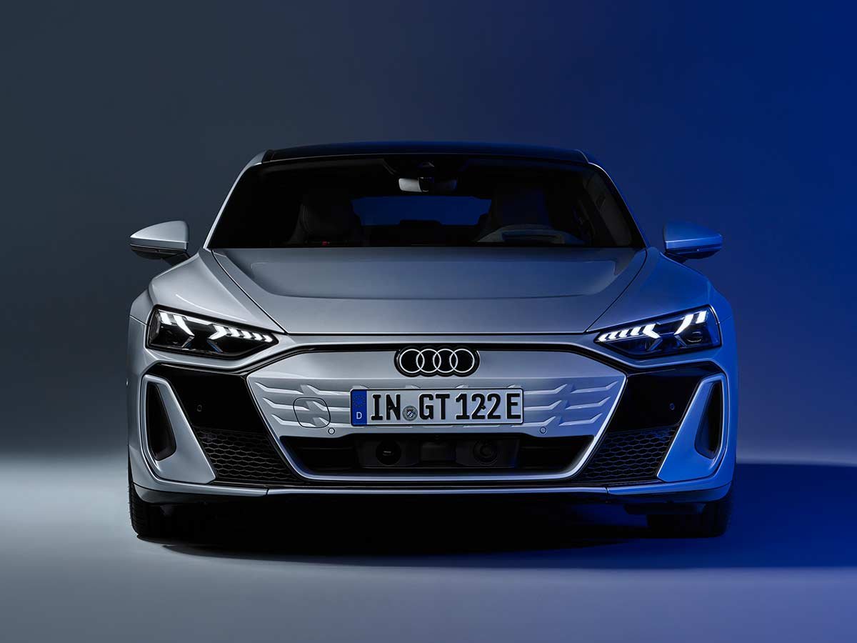 2024 Audi S e tron GT Front AUTOBICS