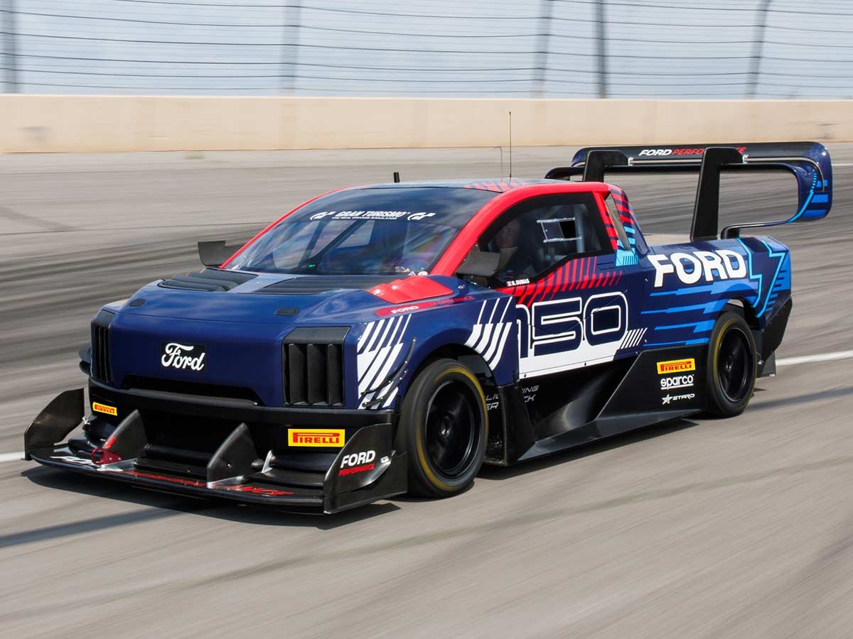 2025 Ford F 150 Lightning SuperTruck EV Speed AUTOBICS